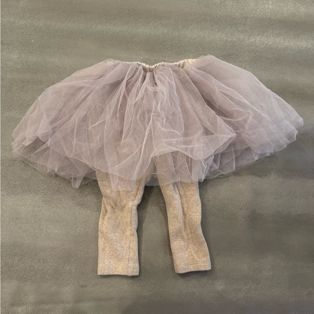Douuod Beige and Gray Knit Skirt with Leggings. Size 18 months